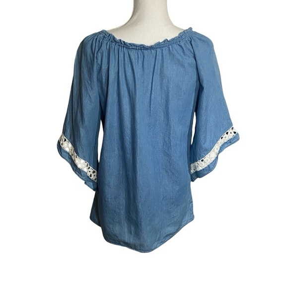 Khakis & Co Chambray Boatneck Crochet Trimmed Bell Sleeve Top - Picture 3 of 8